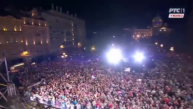 Serbian: Serbians cheer as Novak Djokovic lifts Wimbledon trophy