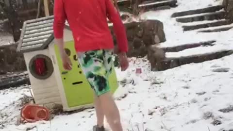 Russian ballet dancers perform classical routines from inside their houses amid coronavirus lockdown