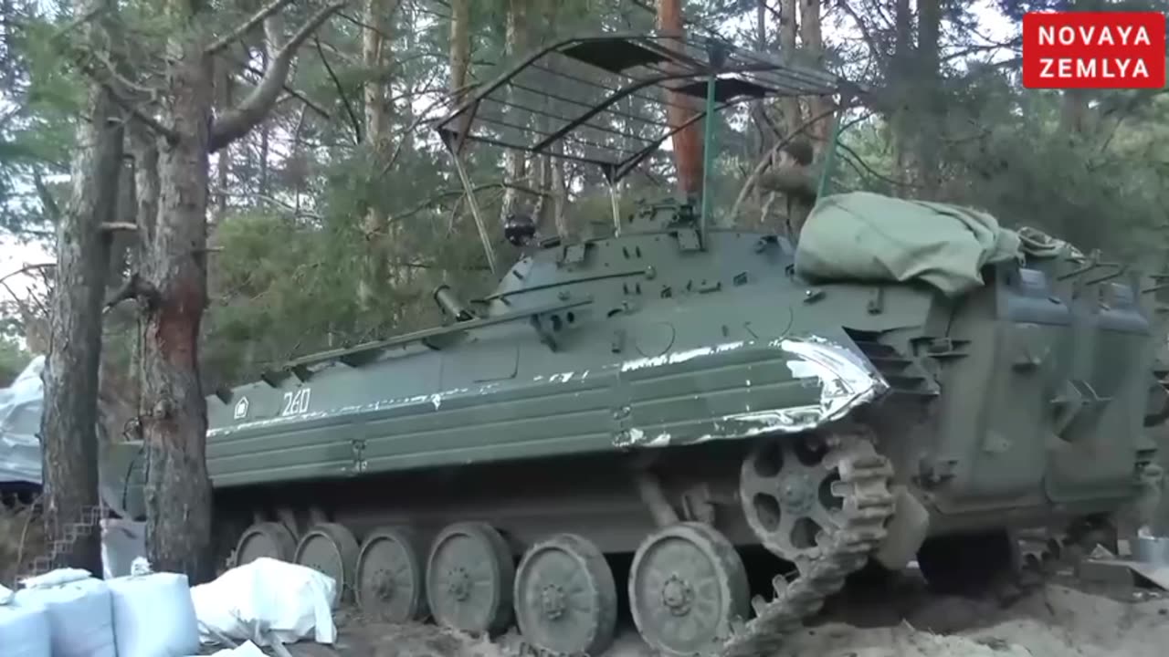 Russian troops preparing winter accomodations in Ukraine Operation