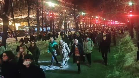 People marching through central Moscow this evening chanting “No to War!”