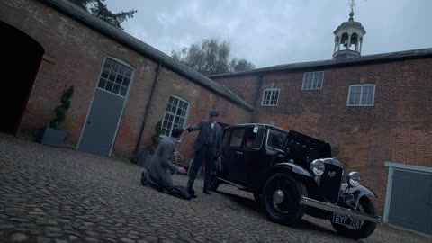 Who could ever kill Thomas Shelby!!! Badass Scene