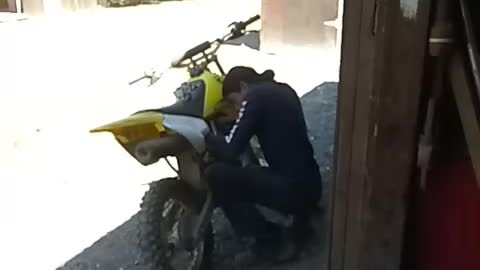 Installing new Carburetor: 125cc Suzuki Dirt Bike