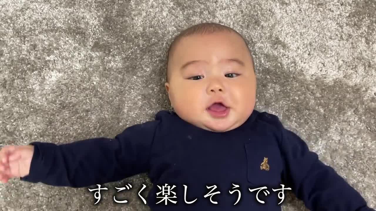 Super cute A 5-month-old baby suddenly started boo-booing