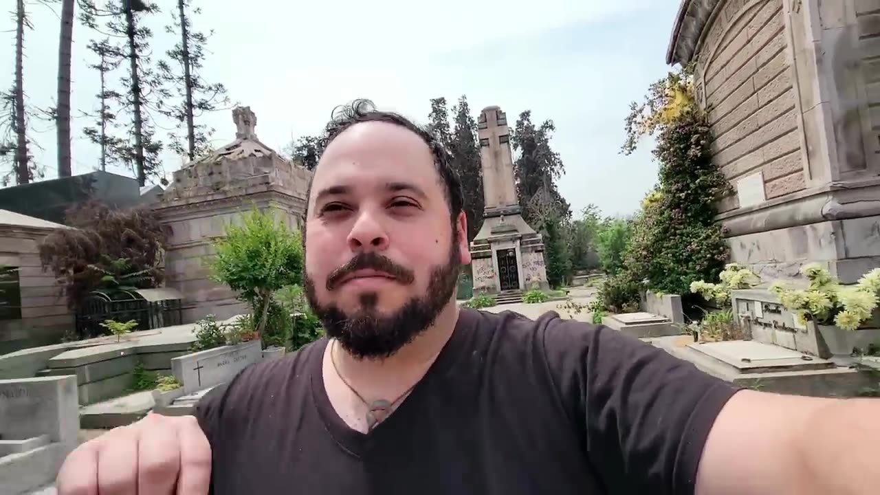 CREEPY ENCOUNTER WITH NAZI - GENERAL CEMETERY