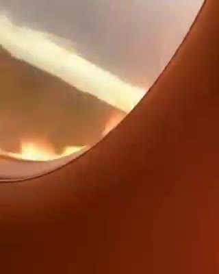 Horror desde adentro: pasajero grabó el incendio en un avión ruso