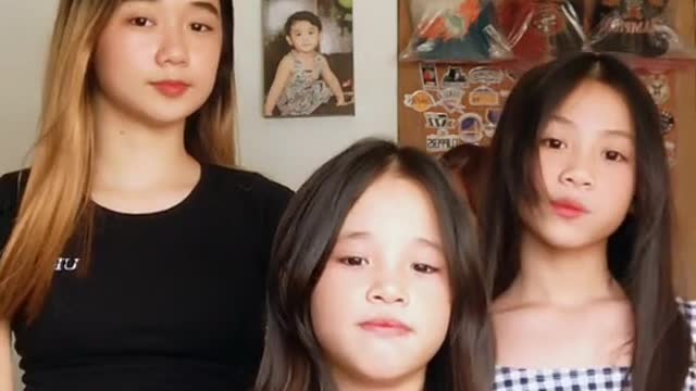 druming hand challenge, three cute little sister