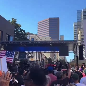 CHICAGO ADORANDO A JESÚS, GLORIA A DIOS.