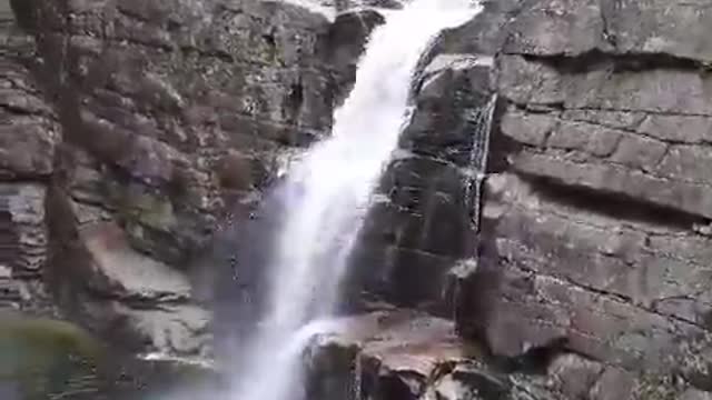 Yongchu Falls in Gangwon-do, which is so pretty