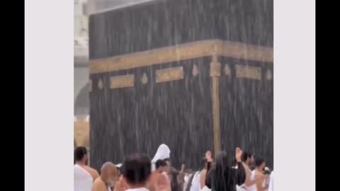 Raining in Makkah 🥰❤️