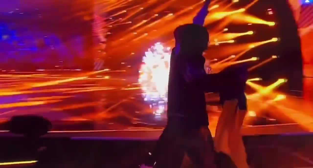 Ukrainian ESC winners walk off stage with Hitler salute