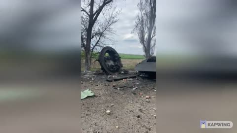 Ukrainian paratroopers successfully destroy Russian armored vehicles