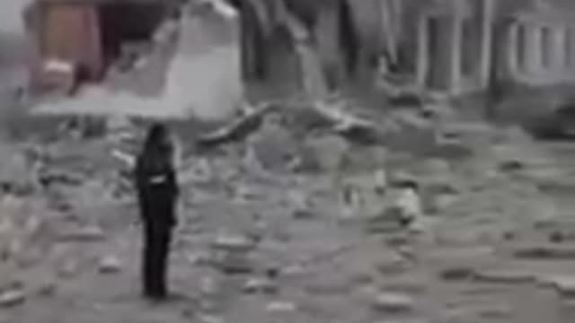 Putin jelenski wars school destroyed by Russia army