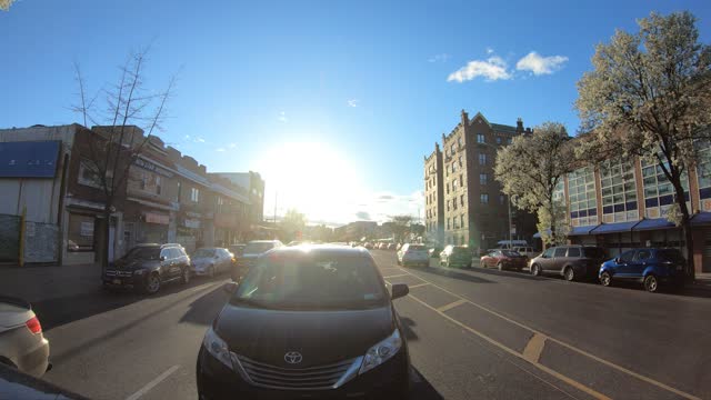 Driving Around Thru 04-17-2022 NYC New York Queens Northern Boulevard 4K Back (07)