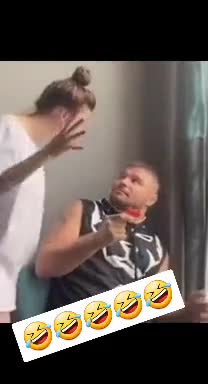 My girlfriend will bully me. Haha