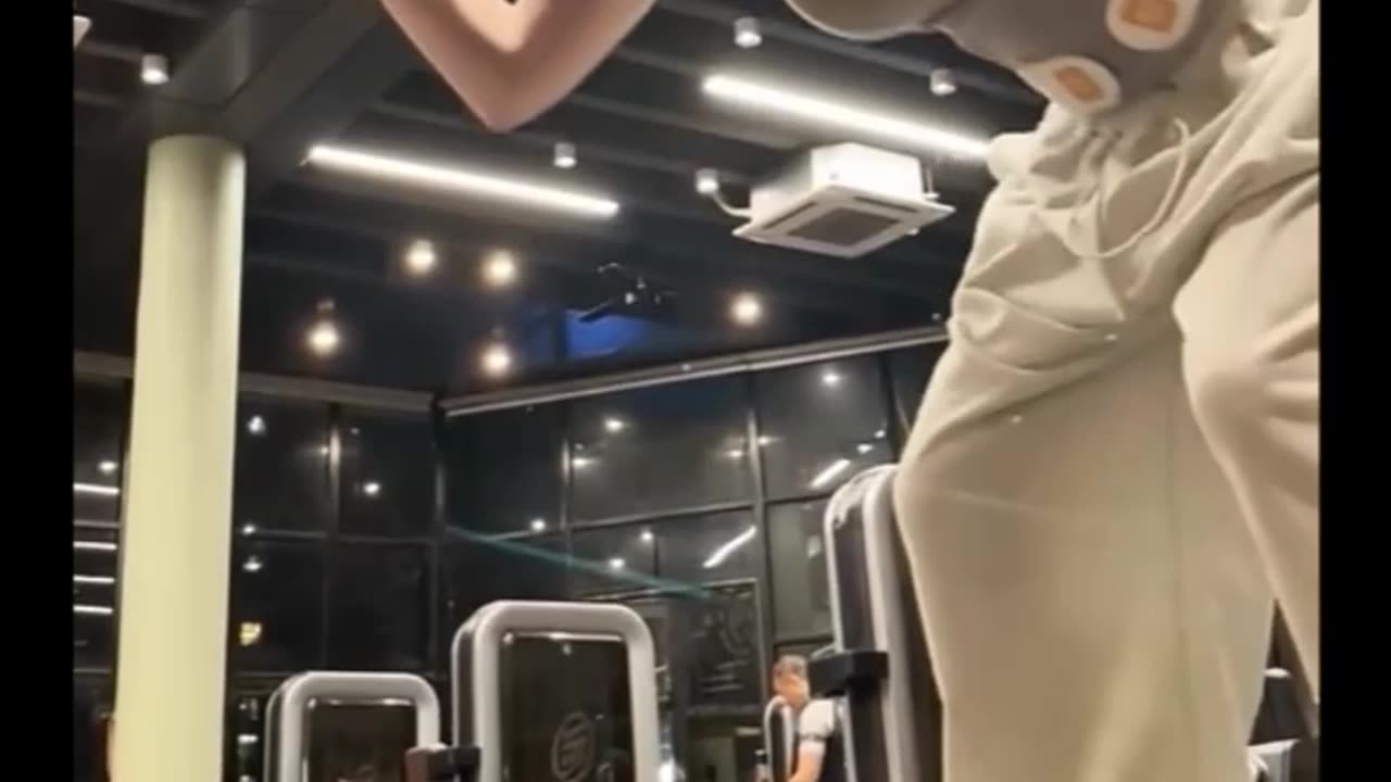 Booty building fitnes model