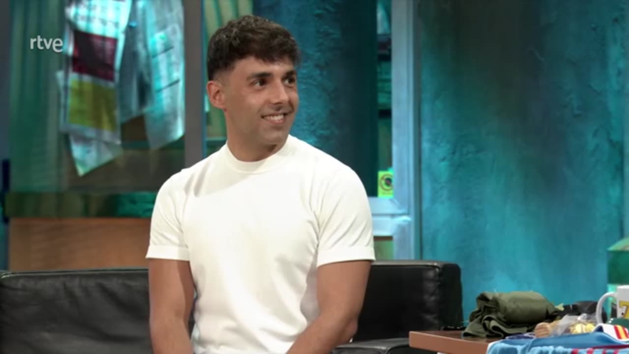 La Revuelta programa 30 Antonio Díaz El Mago Pop y Chloe DelaRosa