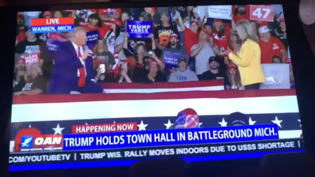 OANN live trump holds rally in battleground Warren Michigan Friday 08:10 pm