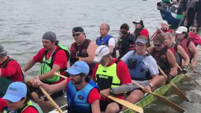 Dubuque Dragon Boat Races 2022 Championship Loading