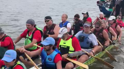 Dubuque Dragon Boat Races 2022 Championship Loading