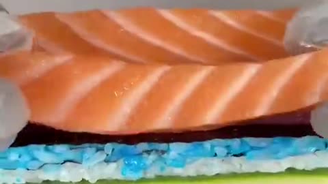 Have you ever seen sushi in such a beautiful shape, so cool.