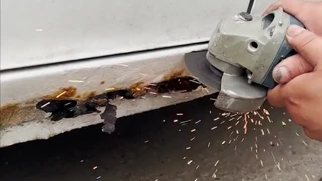 See how to deal with rusty sheet metal, sheet metal repair # repair car # car # auto repair