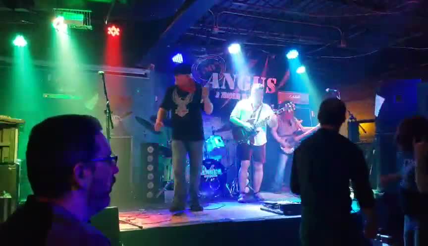 100% Angus A AC/DC Tribute Band "Hells Bell" AC/DC Cover