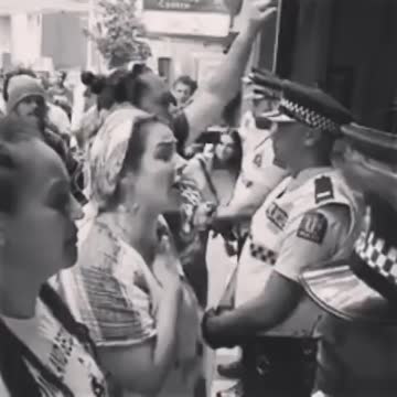 Ces mères, en Nouvelle Zéland, ont un message, Battez-vous pour vos enfants !!!