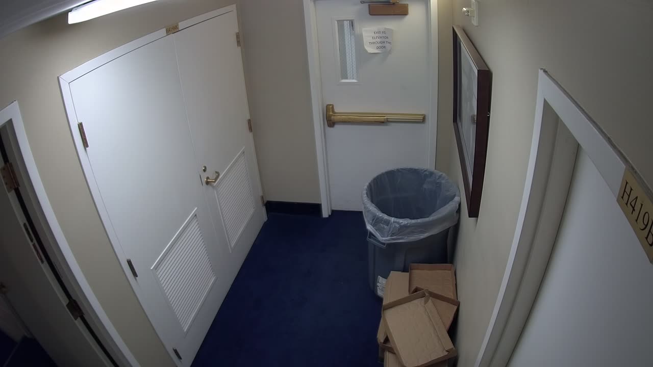 0450USCH04WestAtticnearH422_2021-01-06_23h40min02s427ms.mp4