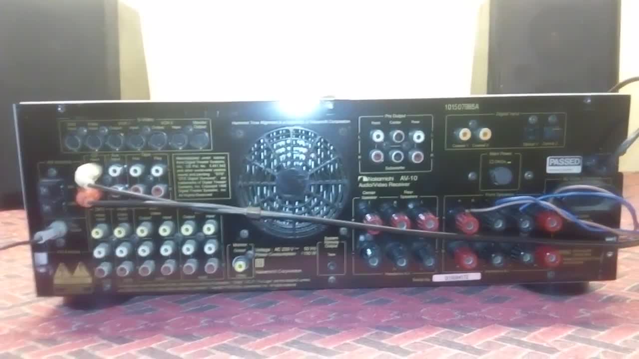 Nakamichi AV-10 Amplifier Inside View