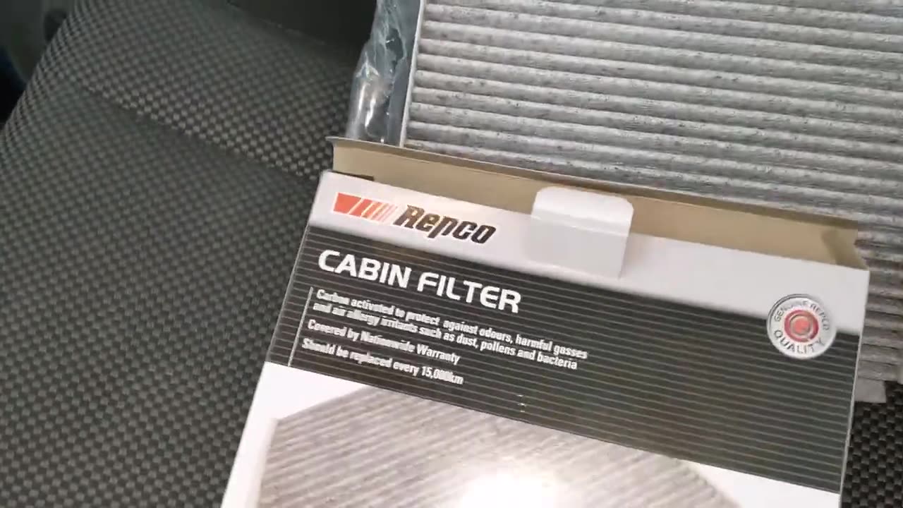 How to Replace a @HyundaiWorldwide i30 Cabin Filter with @repcoknowhow RCF647 Pollen Filter Feb 2021