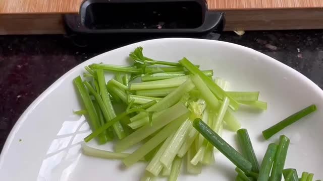 Prepare the seasonings and start cooking