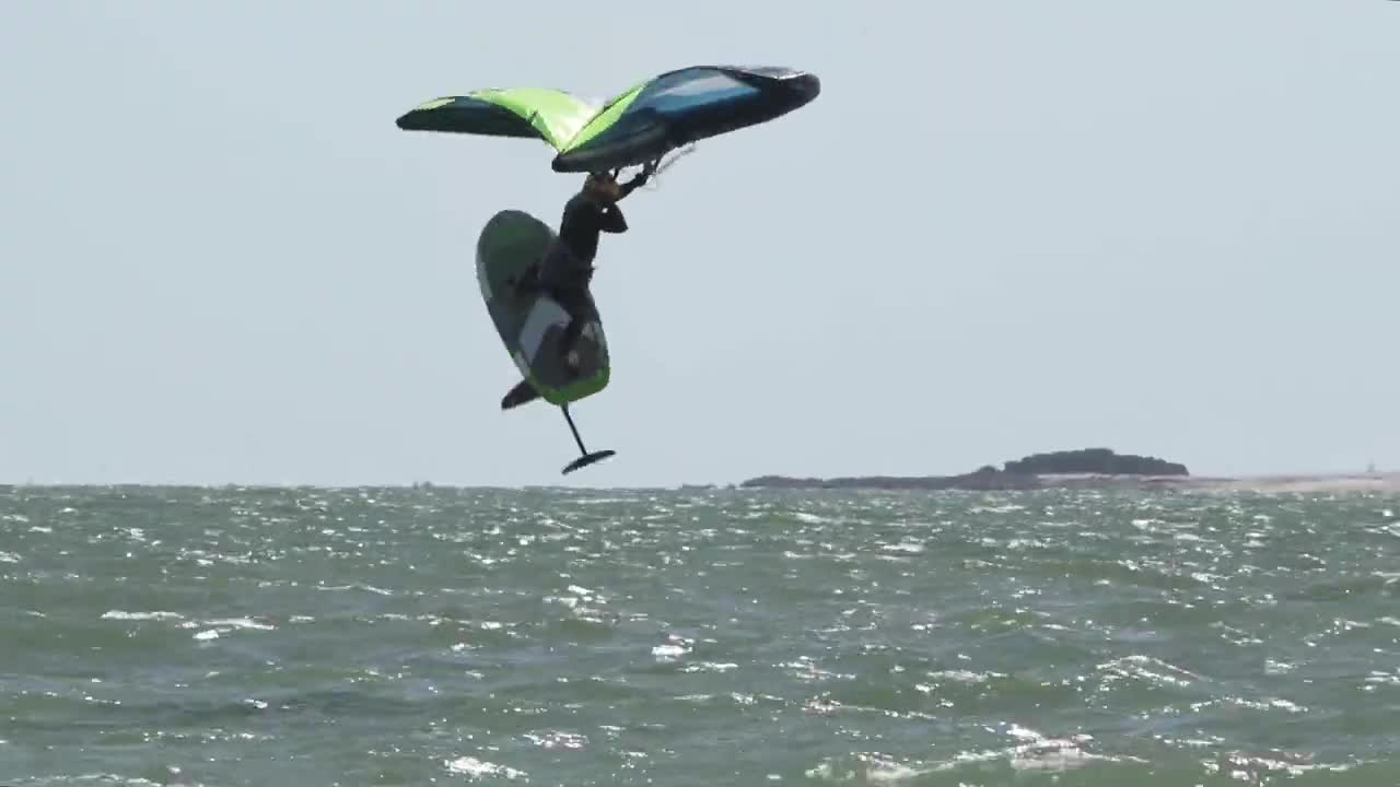 Gong Wing, Training Days