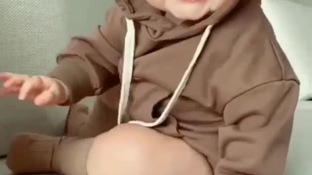Cute baby 🥰☺️❣️