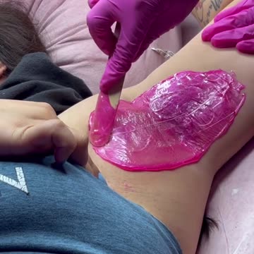 TheBratGlamStudio Demonstrates Underarm Waxing with Sexy Smooth Tickled Pink Hard Wax!