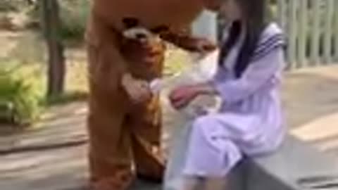 Ohh bear dear 🤩🤩v. Funny try not to laugh 🤟