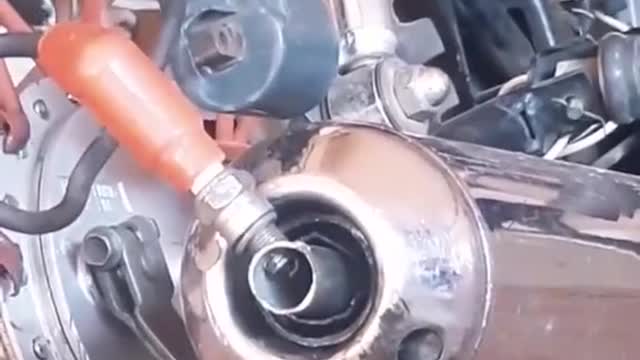 Can spark plugs still be used here? Can spark plugs still be used here?