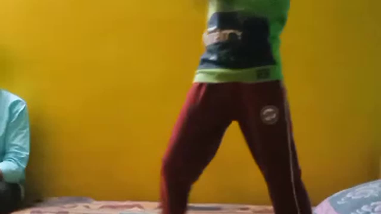 ELVISH YADAV DANCE #CUTE BABY DANCE