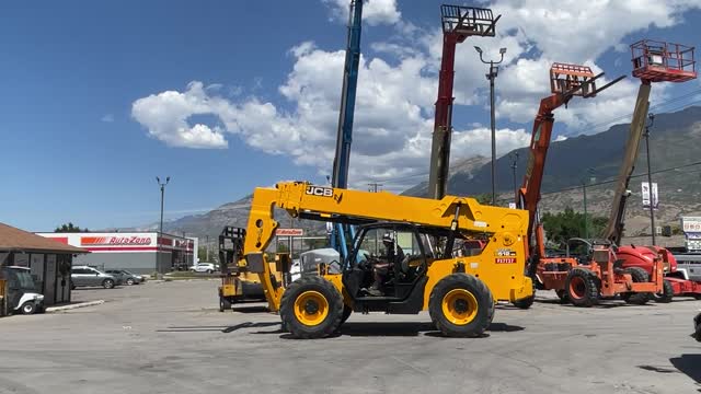 Telehandler Forklift 2013 JCB 512-56 4x4x4 12,000 LB 56' Reach Telescopic Fork Lift