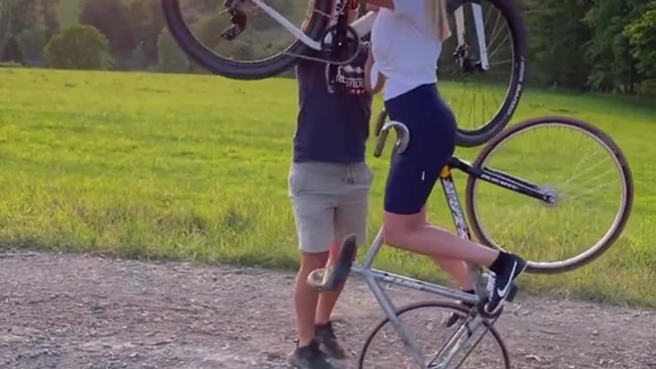 Cycling wheeling 🚴‍♂️🚲