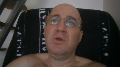 Kastanjer på fönsterbrädan, av och med Jimmy (Andersson) Thuen 17 Febr. 2016