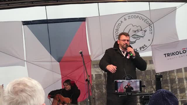 Mgr. Lubomír Volný na Festivalu odvahy a svobody 28.11.2021 v Praze na Letné