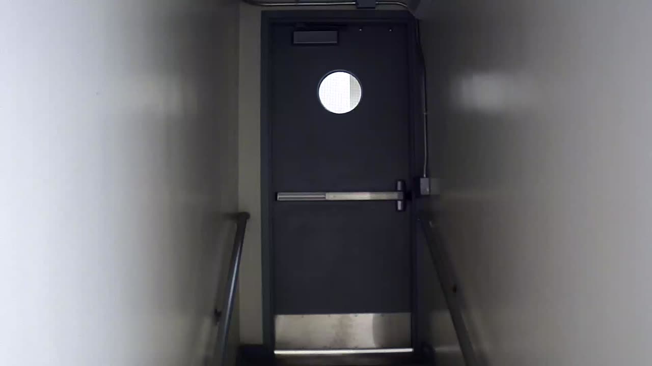 6113RHOBGRSWStair7_2021-01-06_14h40min02s537ms.mp4