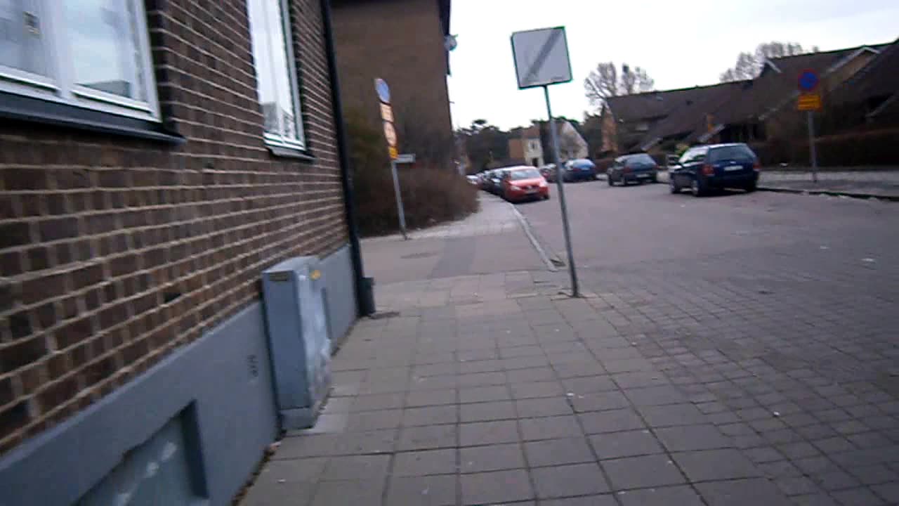 På väg hem via Fridhemsg. och Tryckerig. Helsingborg. Påskafton 30 Mars 2013