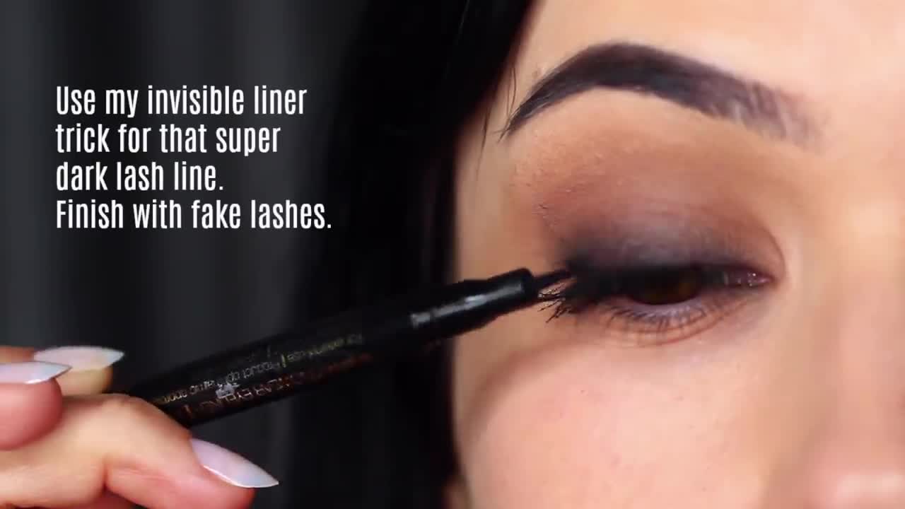 HOW TO DO A SMOKEY EYE