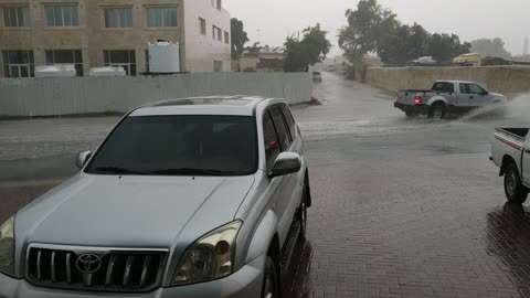 Heavy rain with thunder