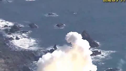 ⚠️ Japan’s Space One rockets EXPLODES during liftoff..