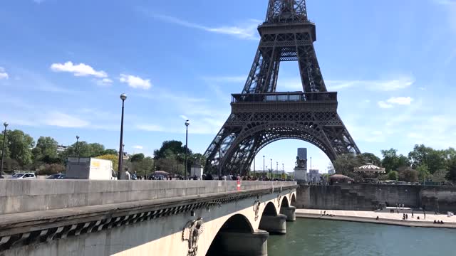 Paris City Busyness Traffic The Eiffel Tower