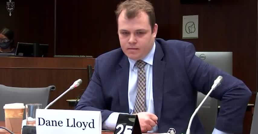 Police Chief Freezes—Avoids Question-Still Admits No Loaded Arms Found During Protests in Ottawa