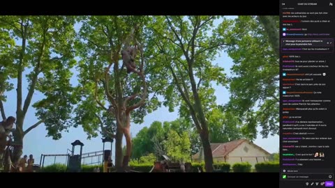 2023-06-17 (1bis) - Un pestacle effrayant - Twitch Publicités + Kick Triskel (version avec chat)