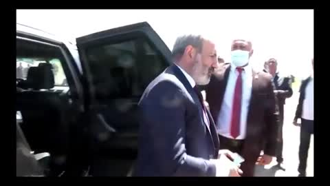 Macron-Pashinyan meeting in Paris